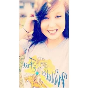 Meet your Posher, Courtney